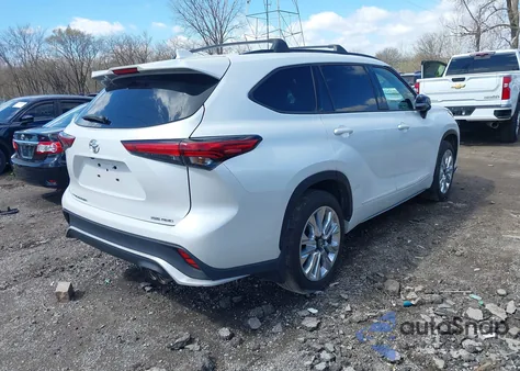 2022 Toyota Highlander Xse z USA, uszkodzony, nr VIN 5TDLZRBH0NS235559
